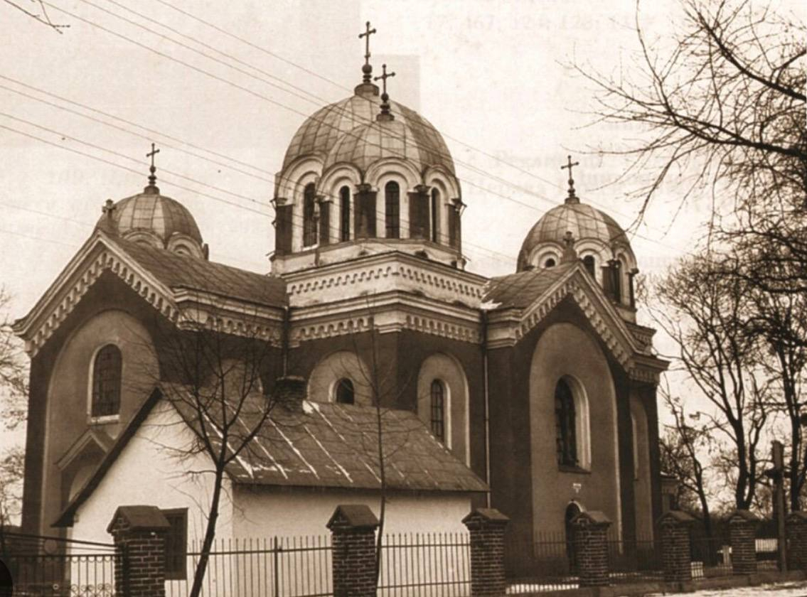 Старе фото церкви у Великих Мостах: чи впізнаєте цей храм?