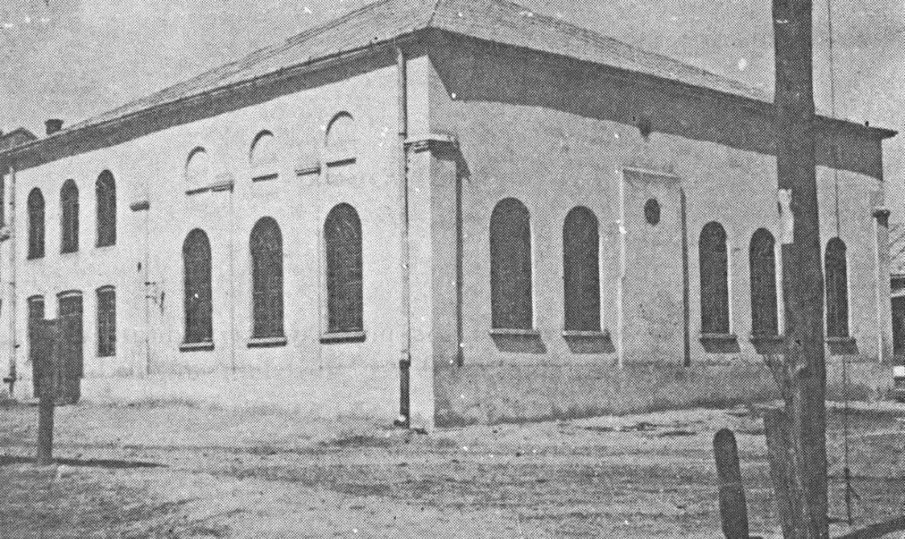 Бейт-мідраш у Великих Мостах: загублена будівля зі старого фото